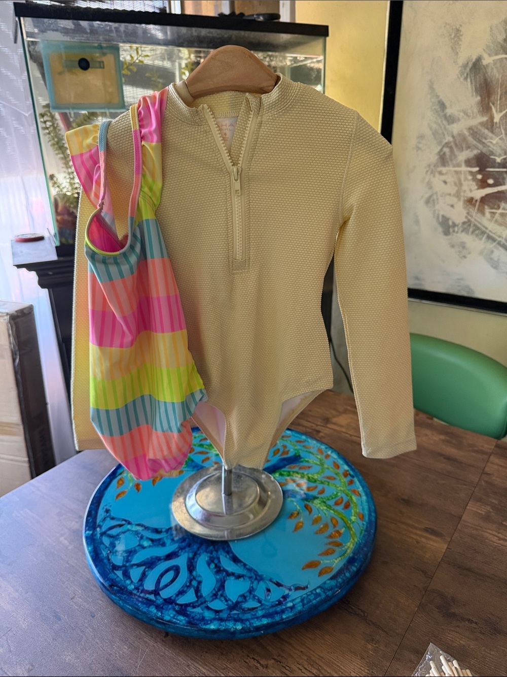 Tahari Cream Long-Sleeve One-Piece size 6 w/ Multicolor Striped swimsuit size 5